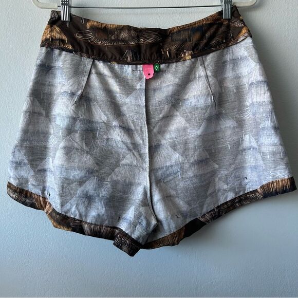 FARM Rio Shuhu-print Pleated Shorts - Picture 10 of 12